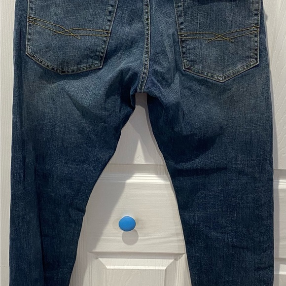 Signature Levi Jean - Picture 2 of 7